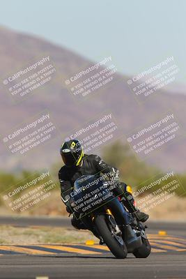 media/Nov-06-2023-Moto Forza (Mon) [[ce023d0744]]/3-Intermediate Group/Session 3 (Turn 5)/